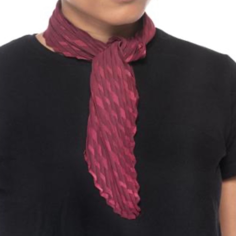 NWT Macy’s INC Neck Scarf Pleated Maroon/Wine/Burgundy